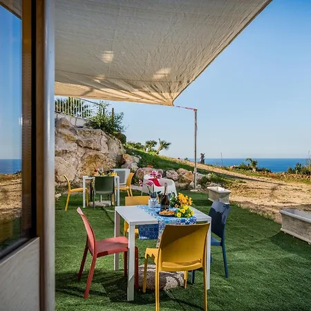 Perterrepermari A 2 Km Da Riserva Dello Zingaro *